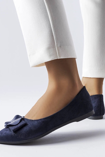 Tamsiai mėlynos spalvos... 2