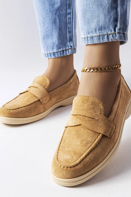 Smėlio spalvos dirbtinės zomšos... Smėlio spalvos dirbtinės zomšos...