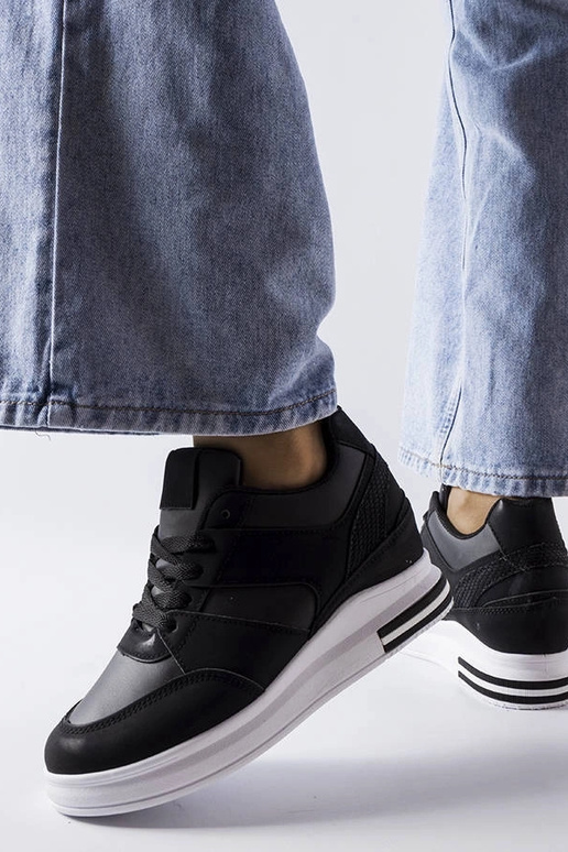 Juodos spalvos CinqMars sportbačiai Juodos spalvos CinqMars sportbačiai