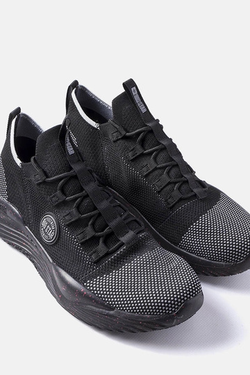 Juodi vyriški sportbačiai... 2