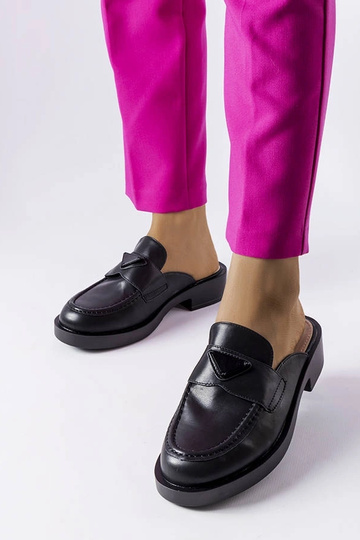 Juodi Berkshire sandalai su...