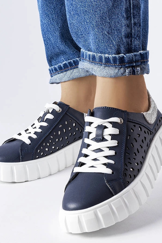 Rudi aukštakulniai su odiniu...