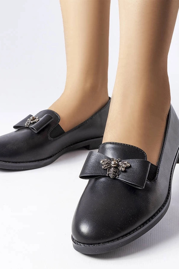 Juodi dekoratyviniai...