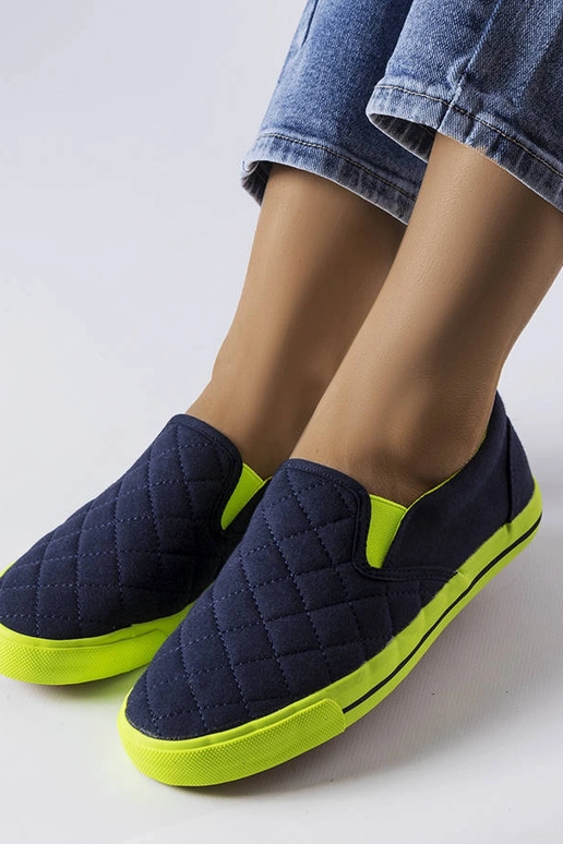 Balsamo Navy dygsniuoti užsegami... Balsamo Navy dygsniuoti užsegami...