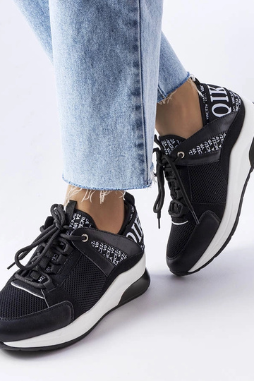 Juodos ir baltos spalvos...