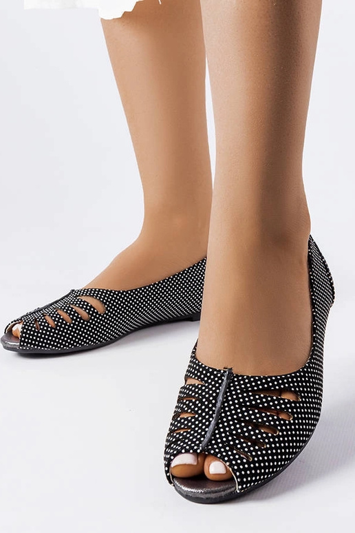 Juodi taškiniai baleto butai su...