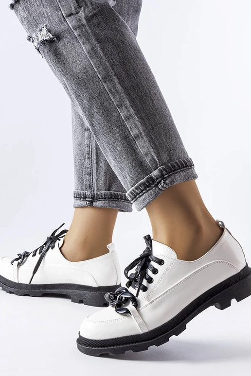 Baltos grandinėlės batai Allain