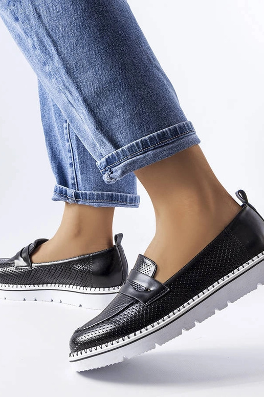 Juodi Bloomsburg perforuoti pusbačiai