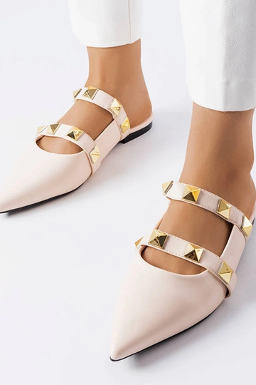 Smėlio spalvos smailių...