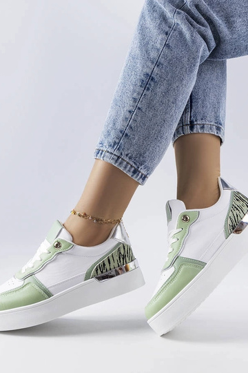 Žali sportbačiai ant Tooele... 2