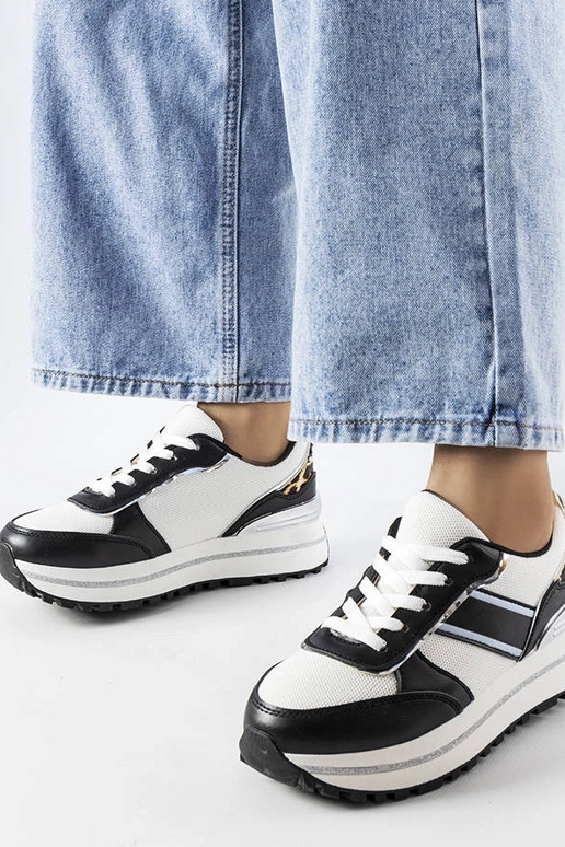 Juodi sportbačiai su blizgučiais Lang Juodi sportbačiai su blizgučiais Lang