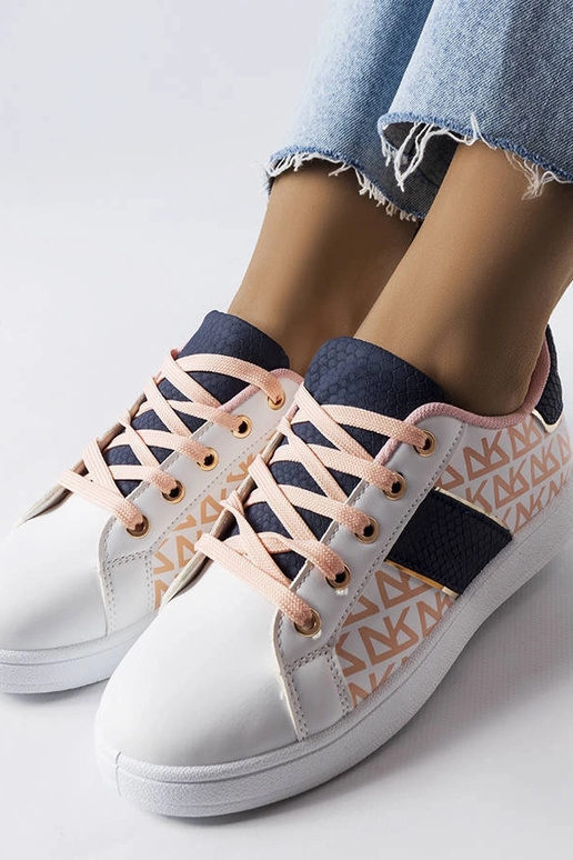 Balti sportbačiai su spalvingais... Balti sportbačiai su spalvingais...