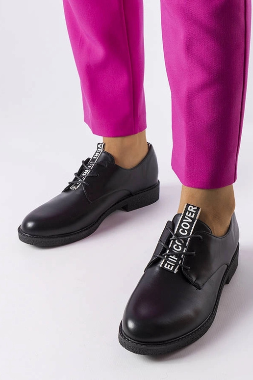 Juodi suvarstomi Edmonton batai Juodi suvarstomi Edmonton batai