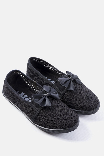 Juodi pusbačiai ant... 2