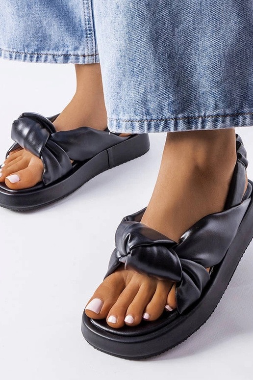 Juodi Clarice platforma