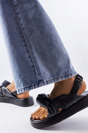 Juodi Clarice platforma 2