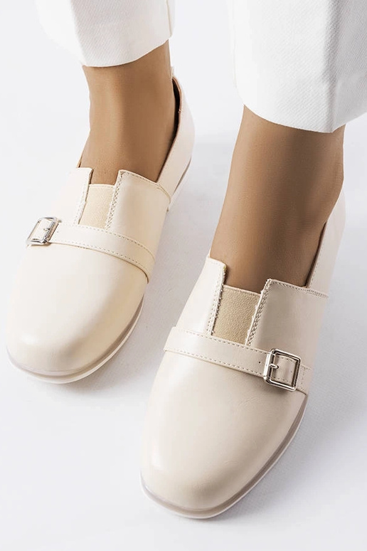 Balti pusbačiai su odiniu vidpadžiu,...