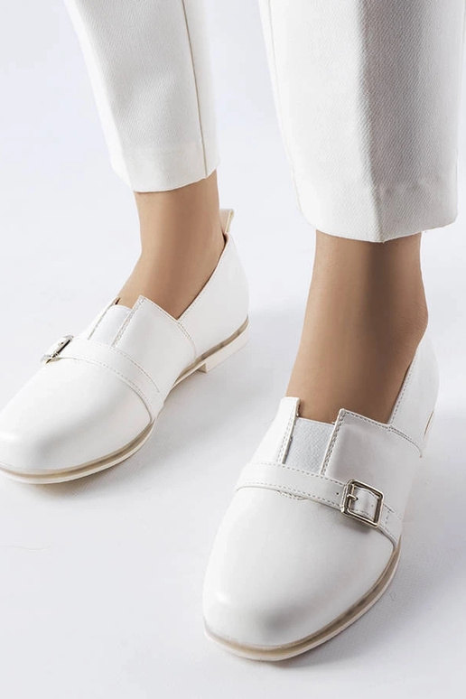 Žali aukštakulniai ant aukšto...