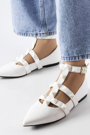 Baltos balerinos su...