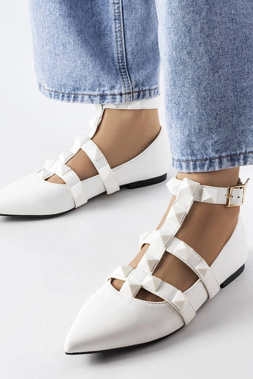 Baltos balerinos su įspūdingu Blur...