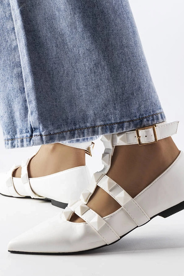 Baltos balerinos su... 2