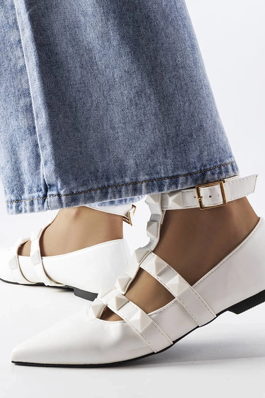 Baltos balerinos su įspūdingu Blur...