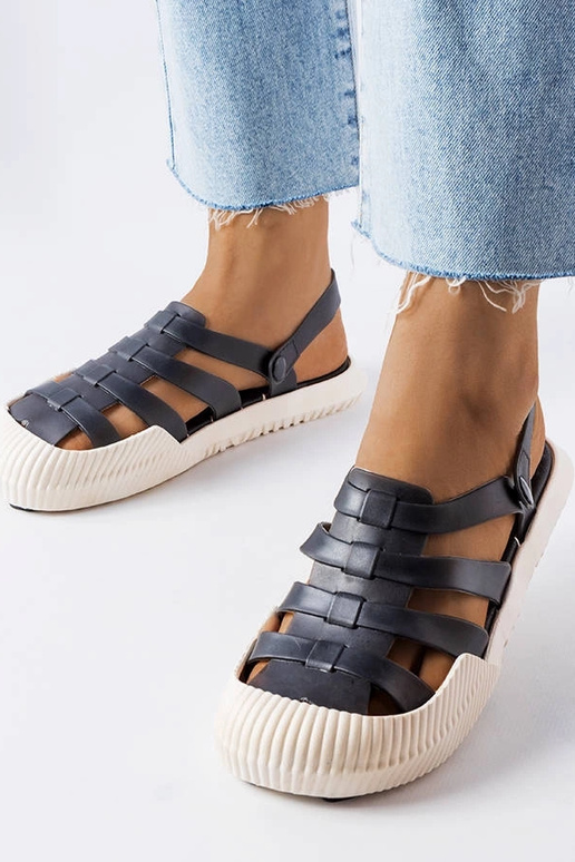 Juodos gumos Canton sandalai