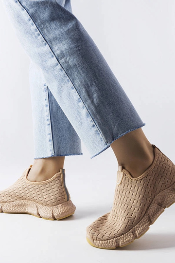 Smėlio spalvos sportiniai...