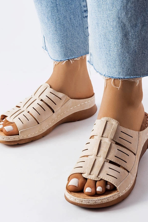 Smėlio spalvos džersio platforma