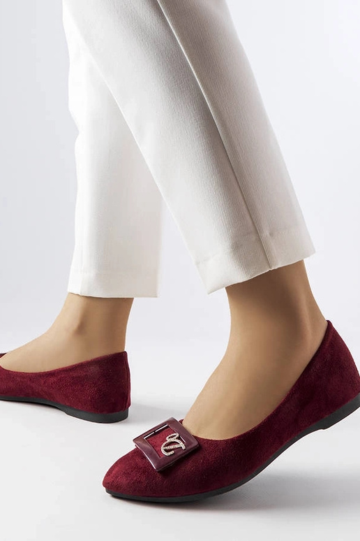 Burgundijos baleto butai, dekoruoti... Burgundijos baleto butai, dekoruoti...