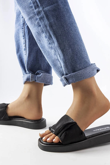 „Black Boulevard“ raukintos... 2