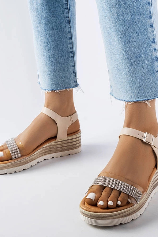 Bussière smėlio spalvos... Bussière smėlio spalvos...