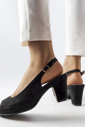 Juodos Dionne blokinės... 2