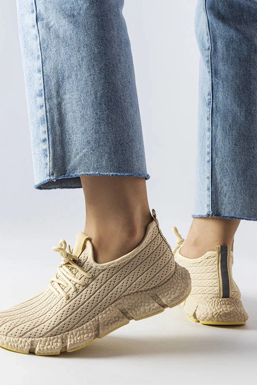 Šviesiai smėlio spalvos Élodie... Šviesiai smėlio spalvos Élodie...