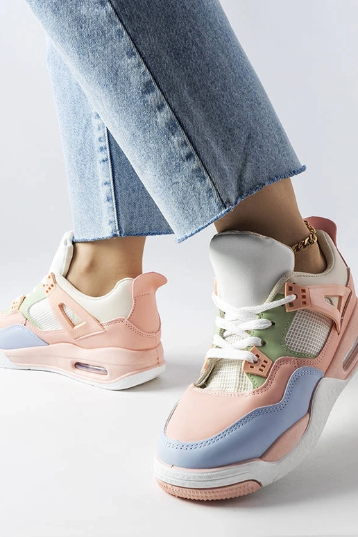 Rožiniai sportbačiai iš kombinuotų... Rožiniai sportbačiai iš kombinuotų...