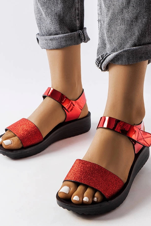 Raudonos spalvos sandalai Glow Raudonos spalvos sandalai Glow