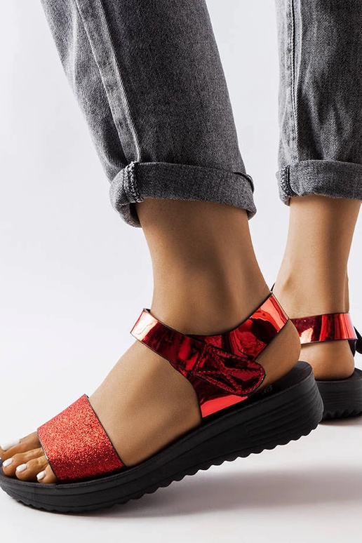 Raudonos spalvos sandalai Glow Raudonos spalvos sandalai Glow