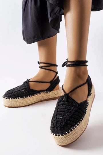 Juodos Partenia Lace-Up... 2