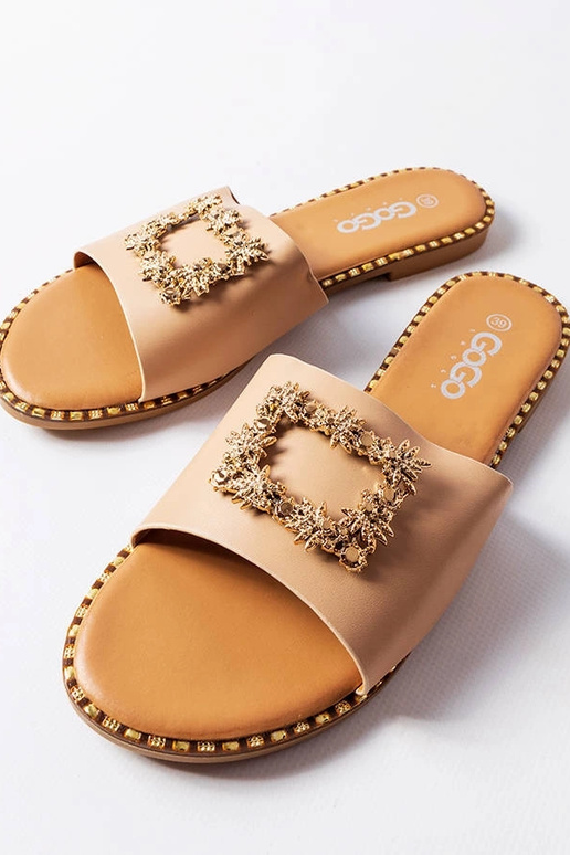 Juodos šlepetės su dekoracija, „Miriama"