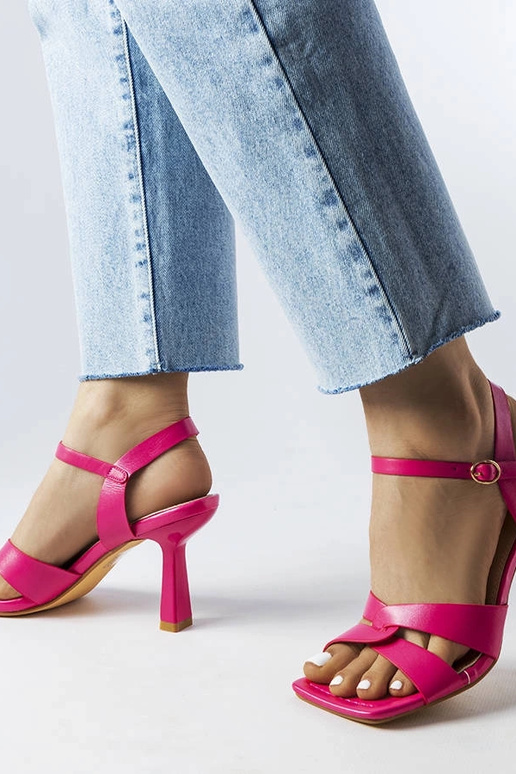 Rožinės aukštakulnės basutės su...