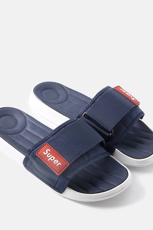 Tamsiai mėlynos spalvos alėjos... Tamsiai mėlynos spalvos alėjos...