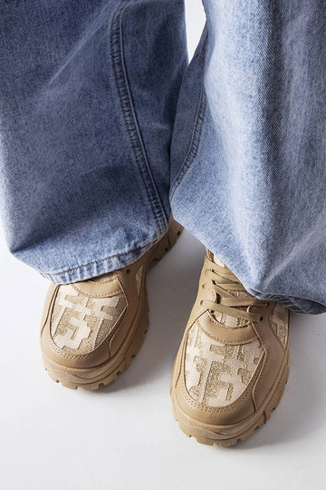 Tamsiai smėlio spalvos... 2