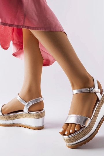 Juodos ažūrinės šlepetės su... 2