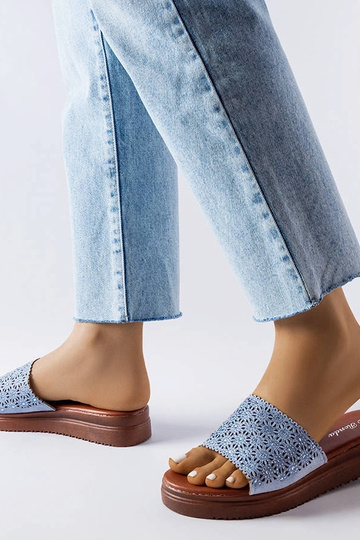 Mėlynos ažūrinės čiuožyklos... 2