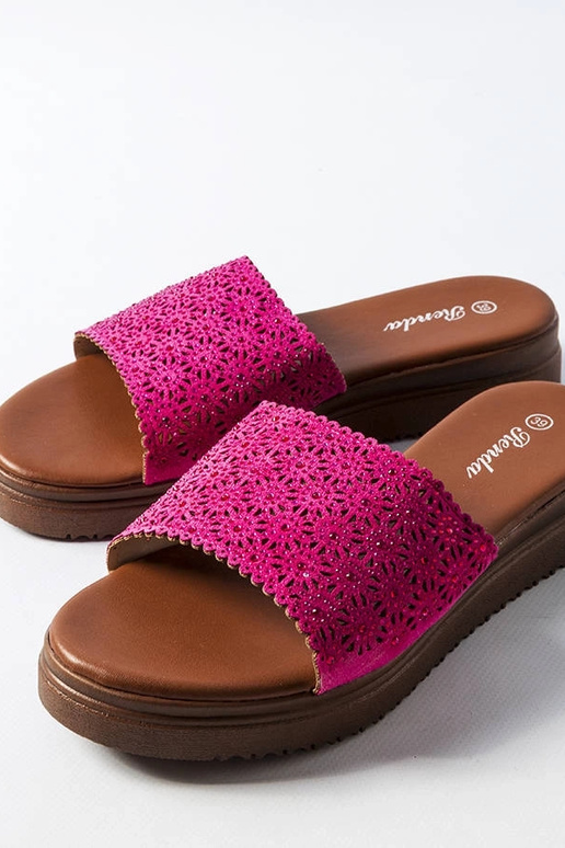 Tamsiai rožinės spalvos ažūriniai... Tamsiai rožinės spalvos ažūriniai...