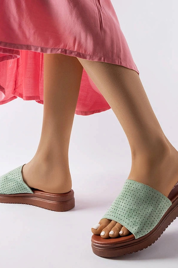 Žalios spalvos šlepetės su... 2