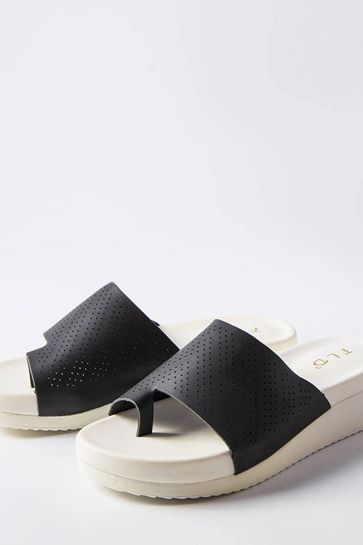 Juodos spalvos Monferrato sandalai Juodos spalvos Monferrato sandalai