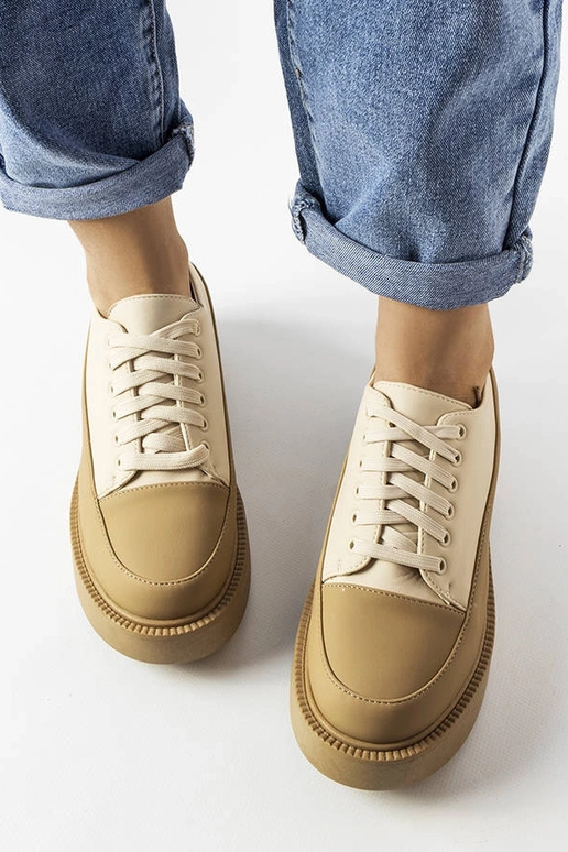 Tamsiai smėlio spalvos... Tamsiai smėlio spalvos...