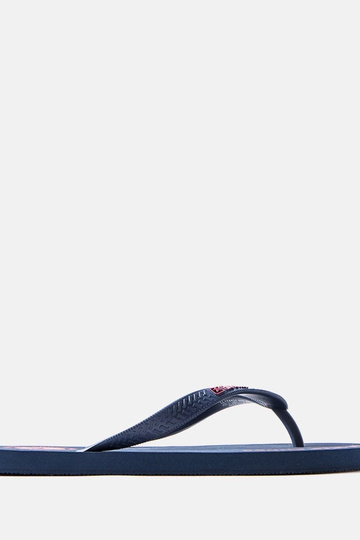 Tamsiai mėlynos šlepetės...