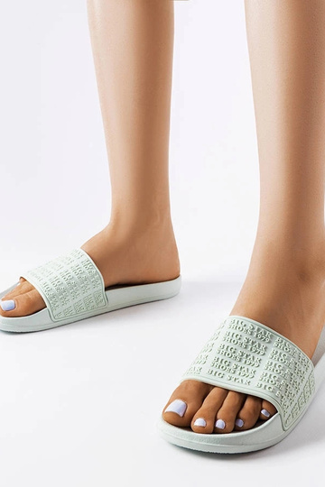 „Green Big Star“ šlepetės...